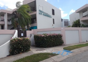 Ponce, Puerto Rico, 3 Bedrooms Bedrooms, ,2 BathroomsBathrooms,Apartment,For Sale,1012