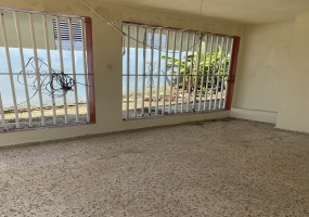 Guayama, Puerto Rico, 1 Bedroom Bedrooms, ,1 BathroomBathrooms,House,For Sale,1018
