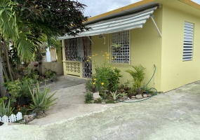 Ponce, Puerto Rico, 2 Bedrooms Bedrooms, ,1 BathroomBathrooms,House,For Sale,1023